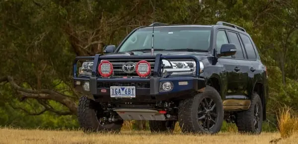 [ARB3415200] Bull bar SUMMIT LC200 GX, GXL, 2015+