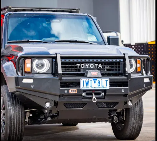 [ARB3421896] Bull bar COMMERCIAL LC250, OE Fog Light Compatible 
